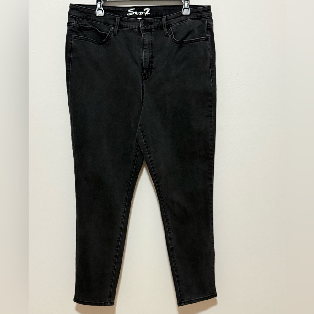 Seven7 Women's Black Skinny Jeans